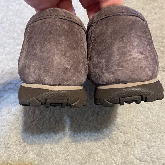 Skechers Brown Suede Relaxed Fit Memory Foam Loafers Women’s  Size 8.5 Shoes - Picture 5 of 15